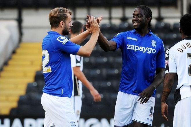 杰伦·约翰逊砍本赛季第二次三双，20年特雷·杨后老鹰首人