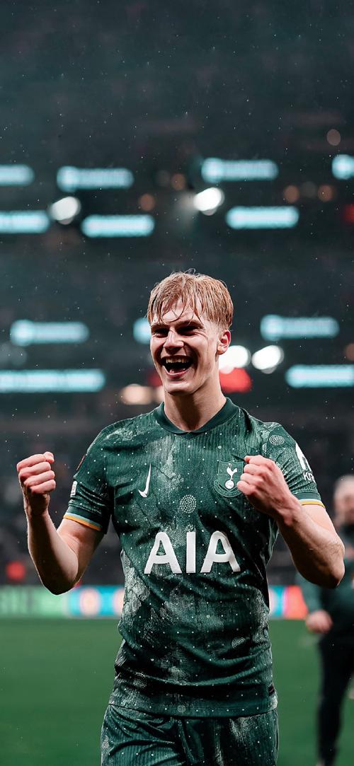 德转33岁+球员身价前10：萨拉赫4500万第1，梅西第7，C罗第9