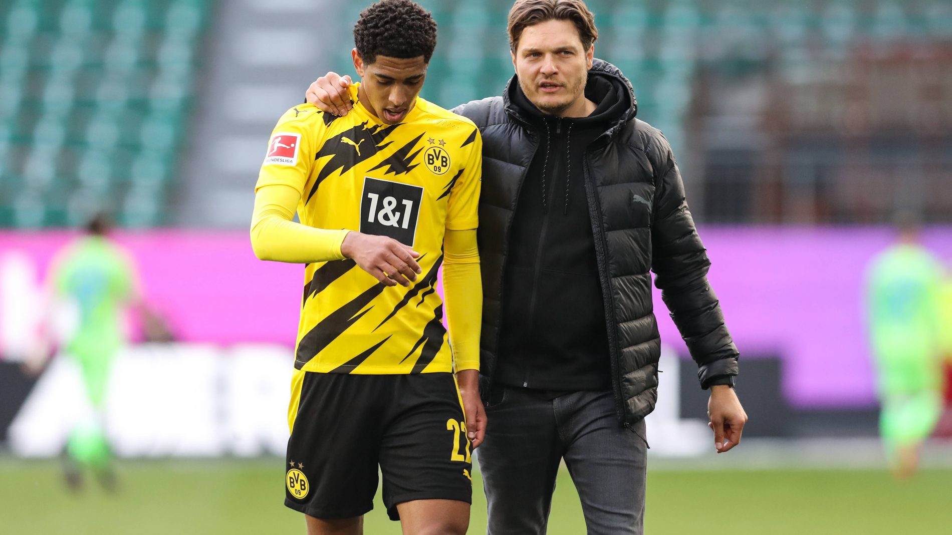 篮网主场113-103击败公牛，小波特砍33分，球队高效进攻，取得两连胜，公牛五连败。